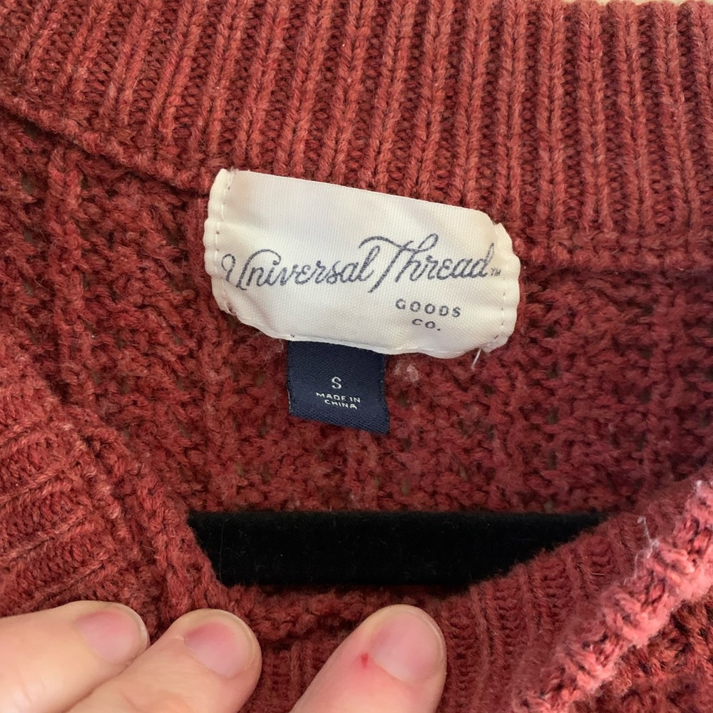 Universal Thread Rustic Red Sweater size small - Picture 2 of 2